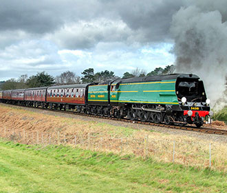 Christmas Carols on the 92. Squadron Steam Train