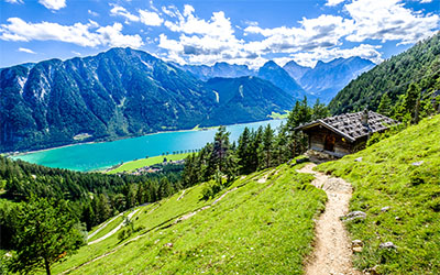 Coach Breaks Austrian Tyrol – Mountain Peaks, Lakes & Valleys