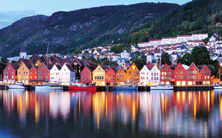 The Best of Norway by Rail and Sea - to the Top of the World