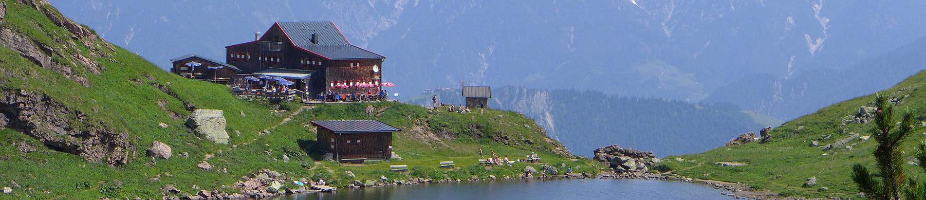 Kitzbuhel Coach Breaks