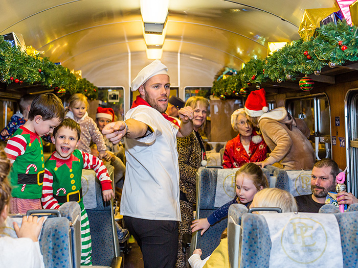 christmas breaks coach trips